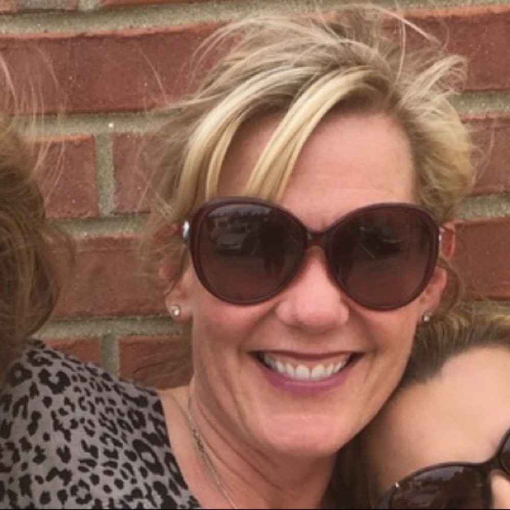 Meet your Posher, Deborah